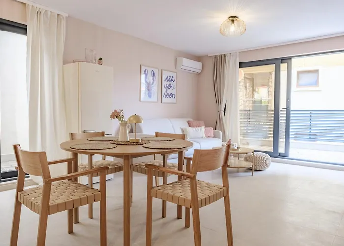 Bellaviastay, Flat Apolonia 1Bd Burgas photo